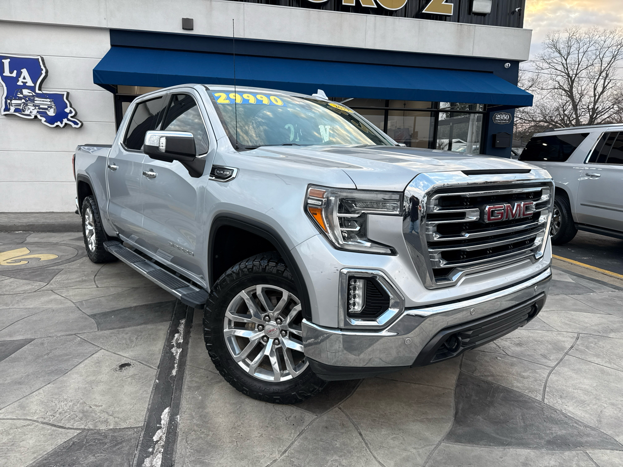 GMC Sierra 1500 4WD Crew Cab 153.0" SLT 2019