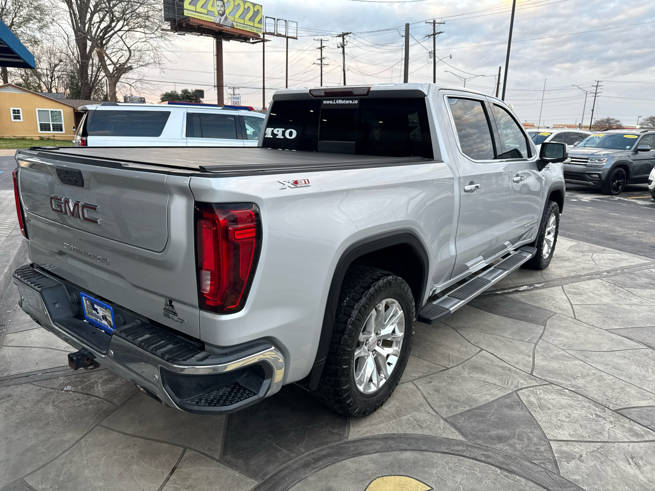 GMC Sierra 1500 4WD Crew Cab 153.0" SLT 2019