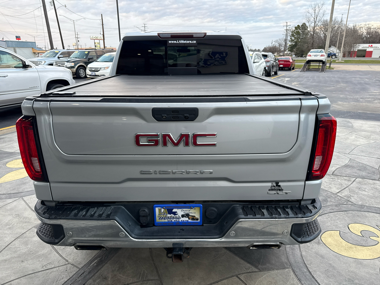 GMC Sierra 1500 4WD Crew Cab 153.0" SLT 2019
