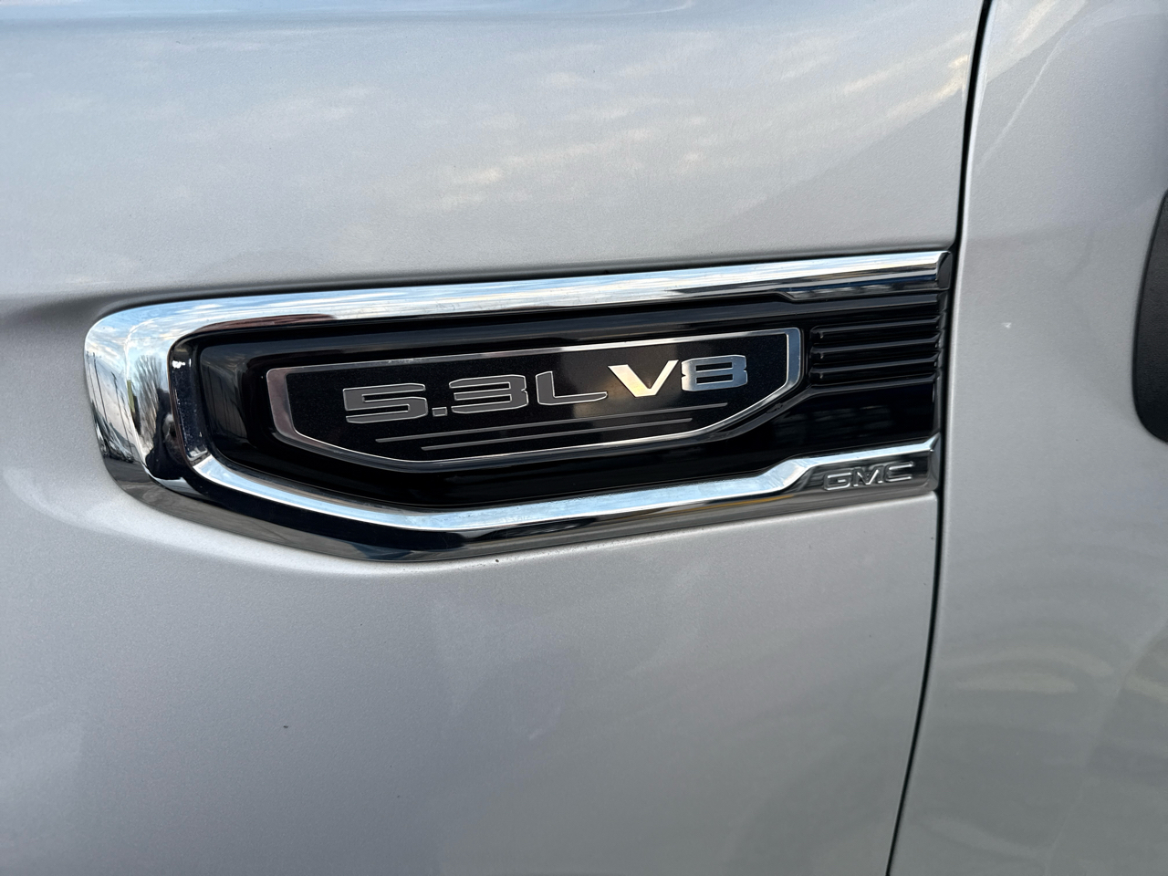 GMC Sierra 1500 4WD Crew Cab 153.0" SLT 2019