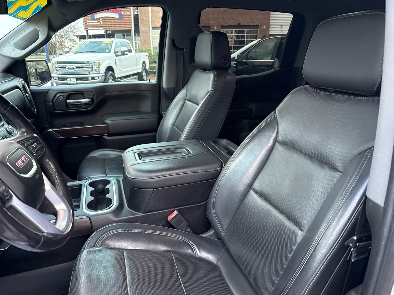 GMC Sierra 1500 4WD Crew Cab 153.0" SLT 2019