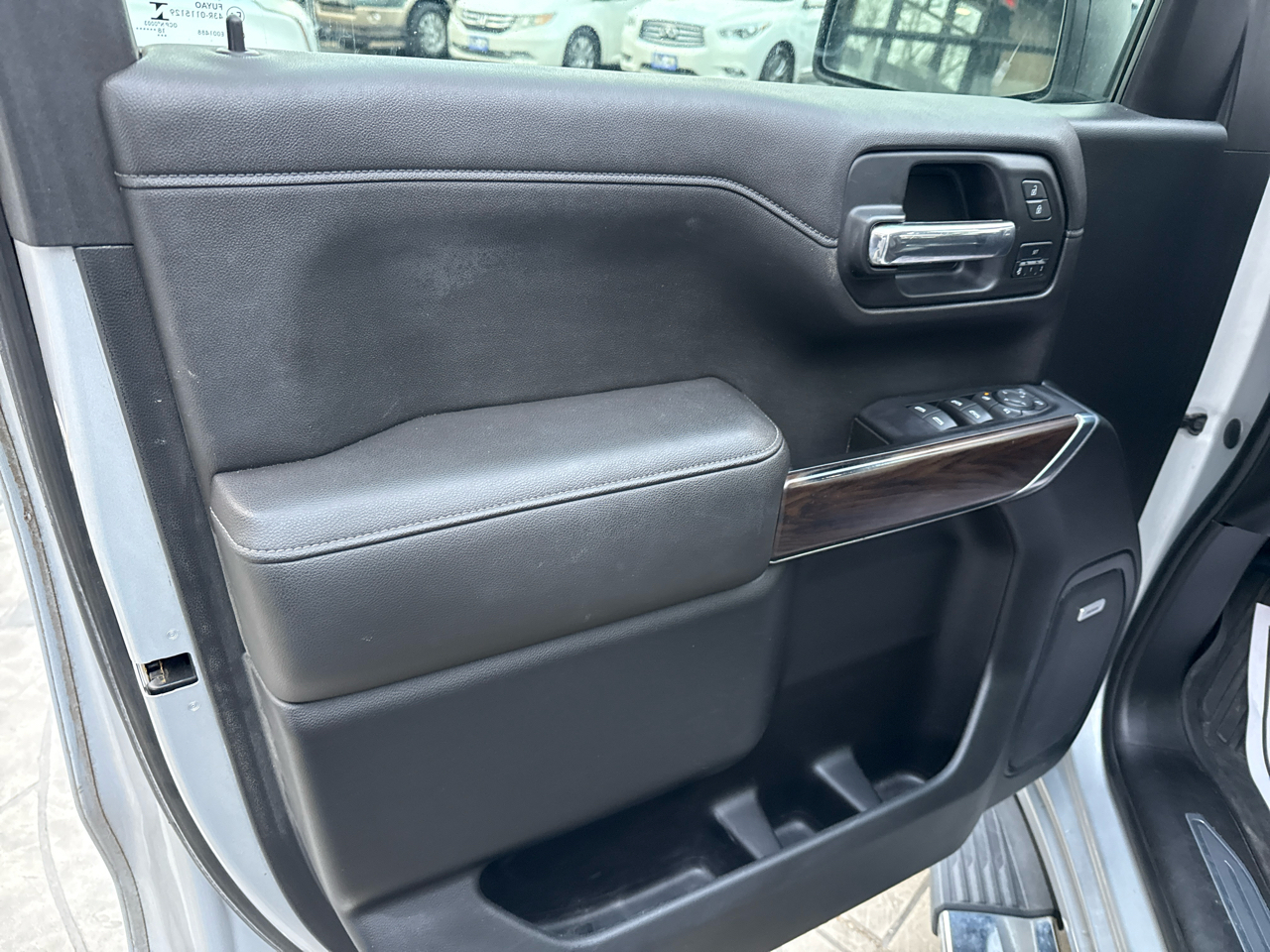 GMC Sierra 1500 4WD Crew Cab 153.0" SLT 2019