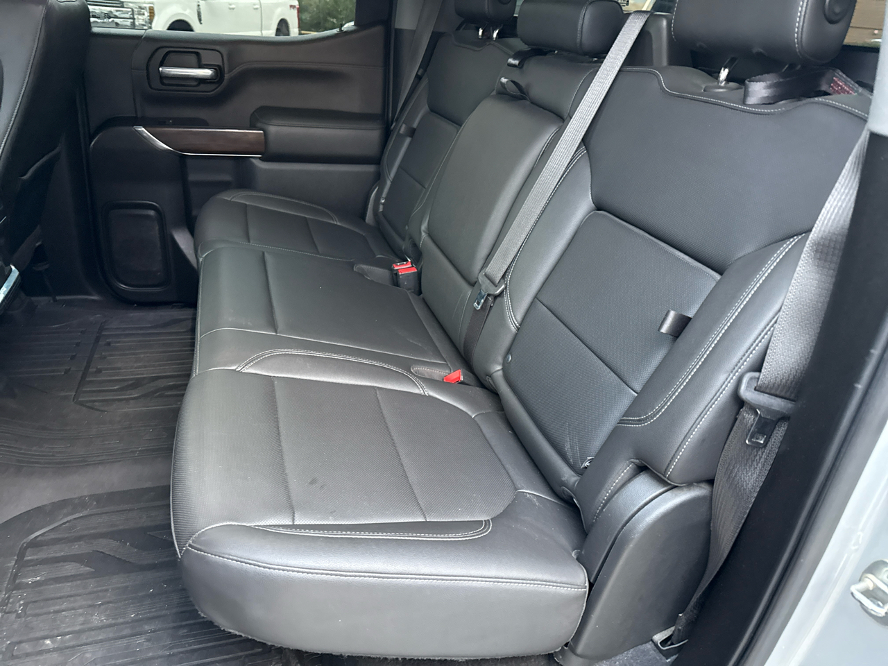 GMC Sierra 1500 4WD Crew Cab 153.0" SLT 2019