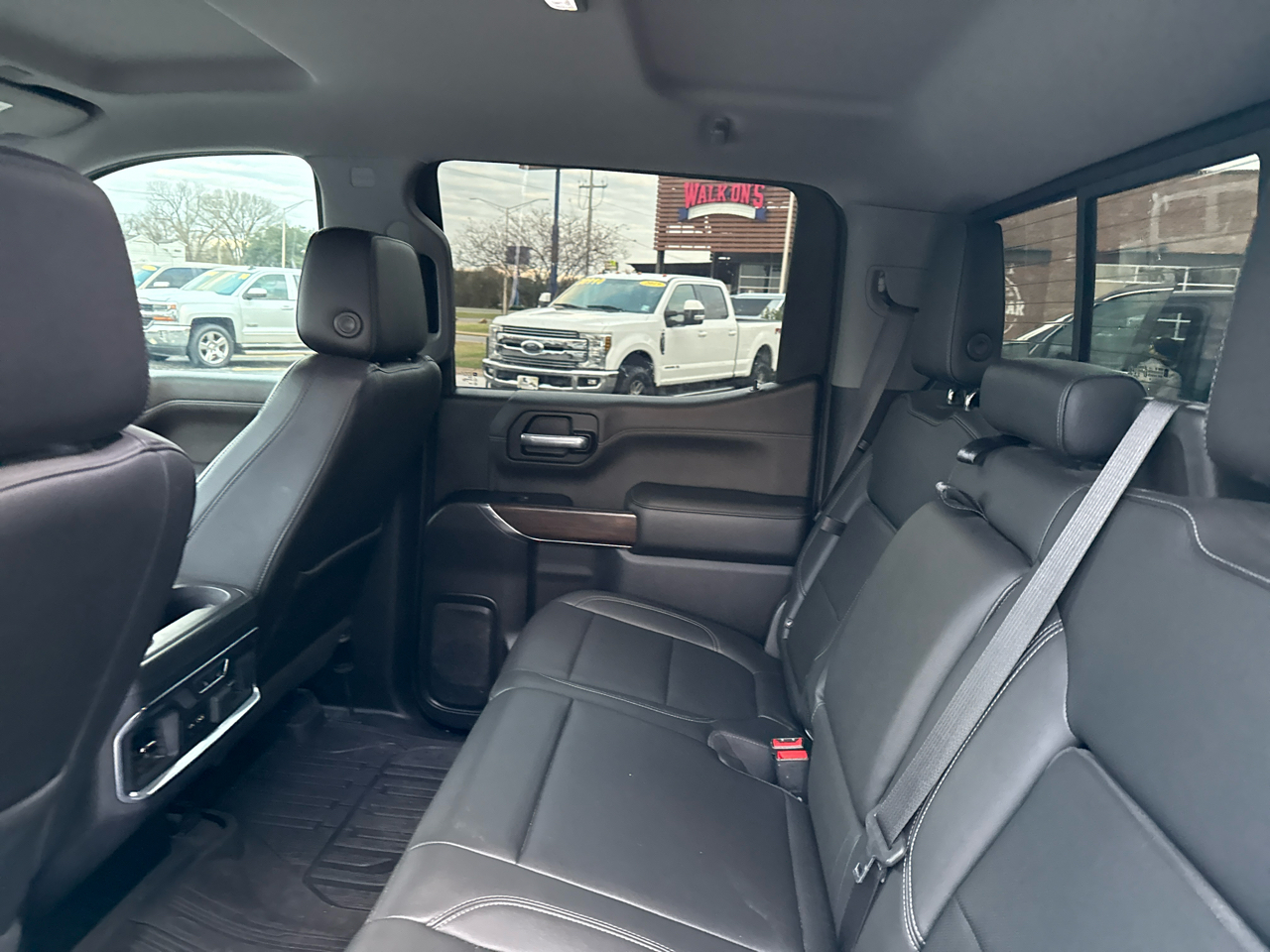 GMC Sierra 1500 4WD Crew Cab 153.0" SLT 2019