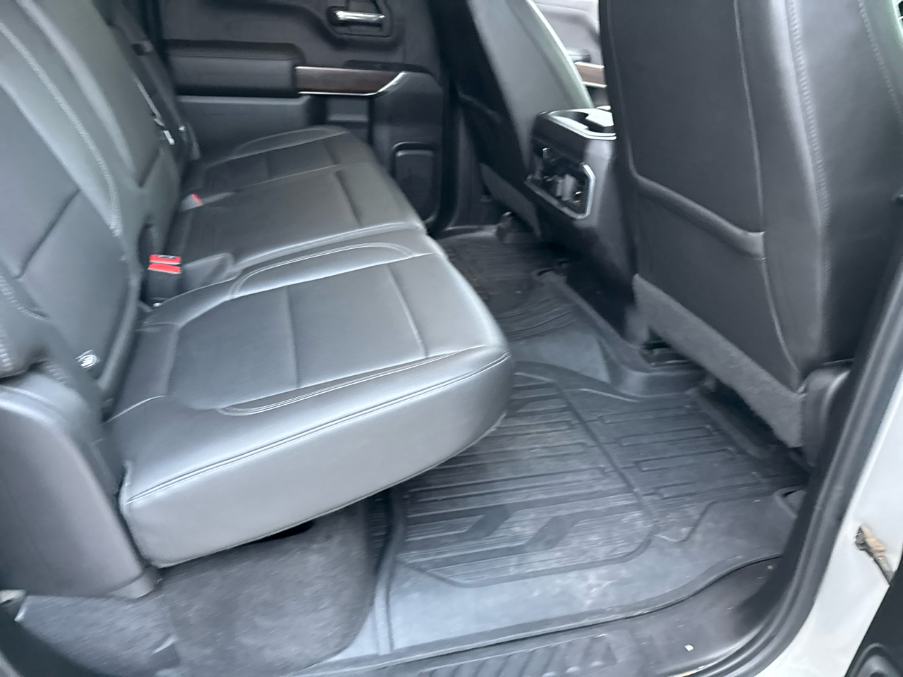 GMC Sierra 1500 4WD Crew Cab 153.0" SLT 2019