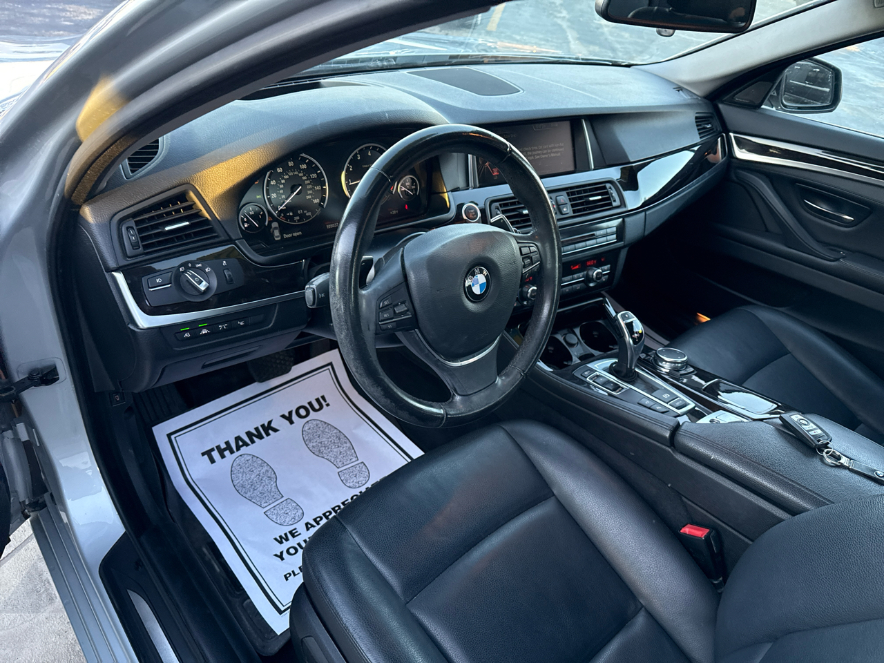 BMW 5-Series 528i 2016