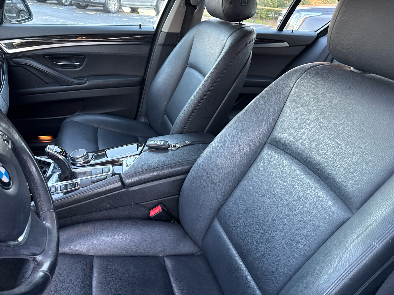 BMW 5-Series 528i 2016