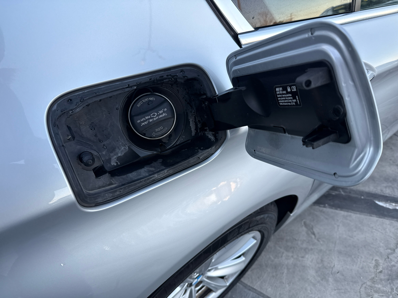 BMW 5-Series 528i 2016