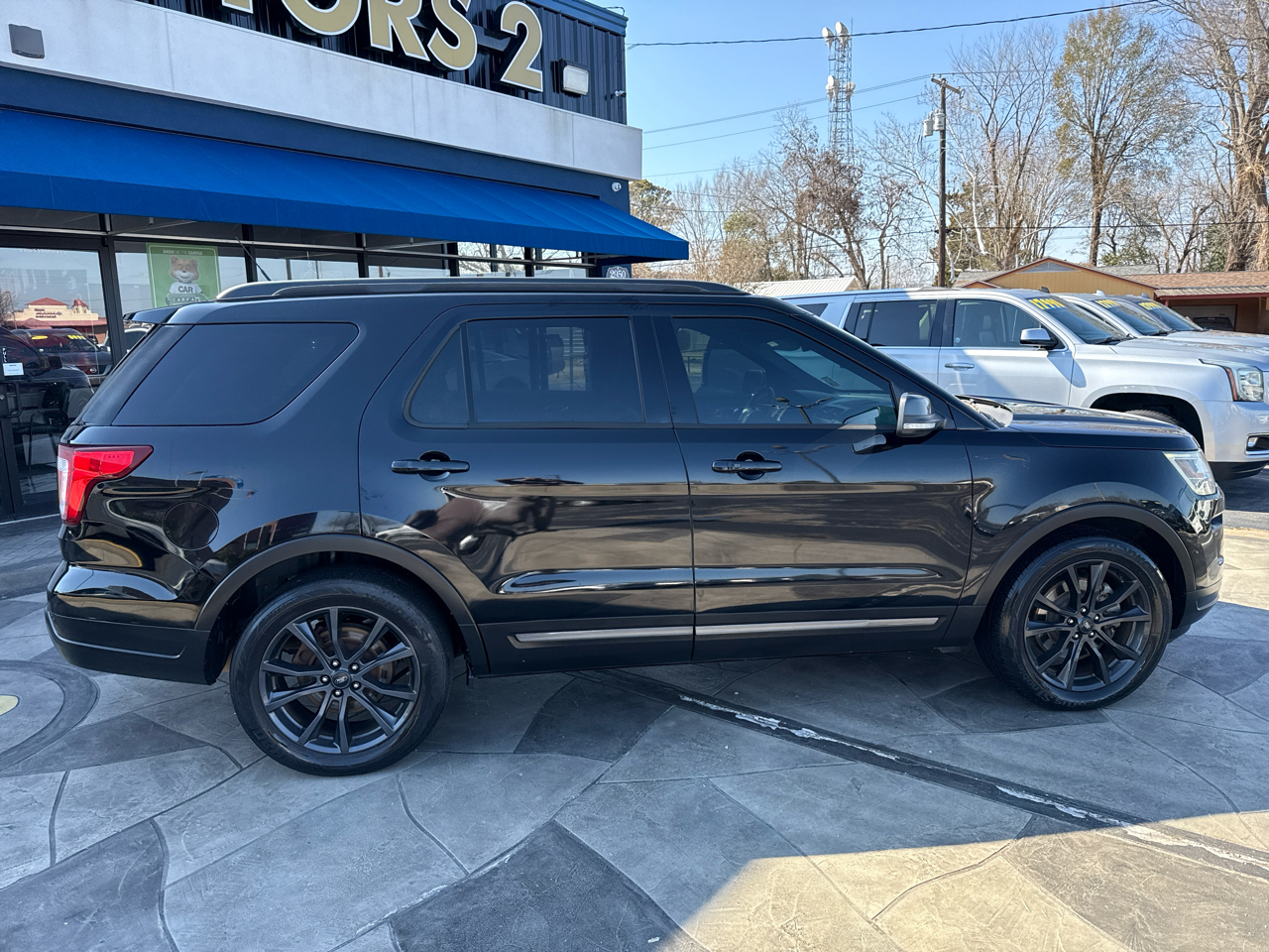 Ford Explorer FWD 4dr XLT 2018
