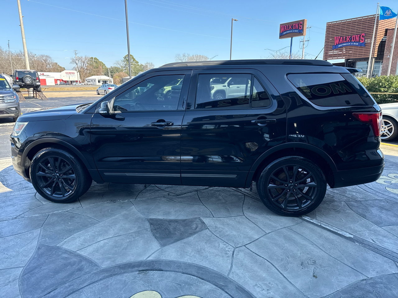 Ford Explorer FWD 4dr XLT 2018