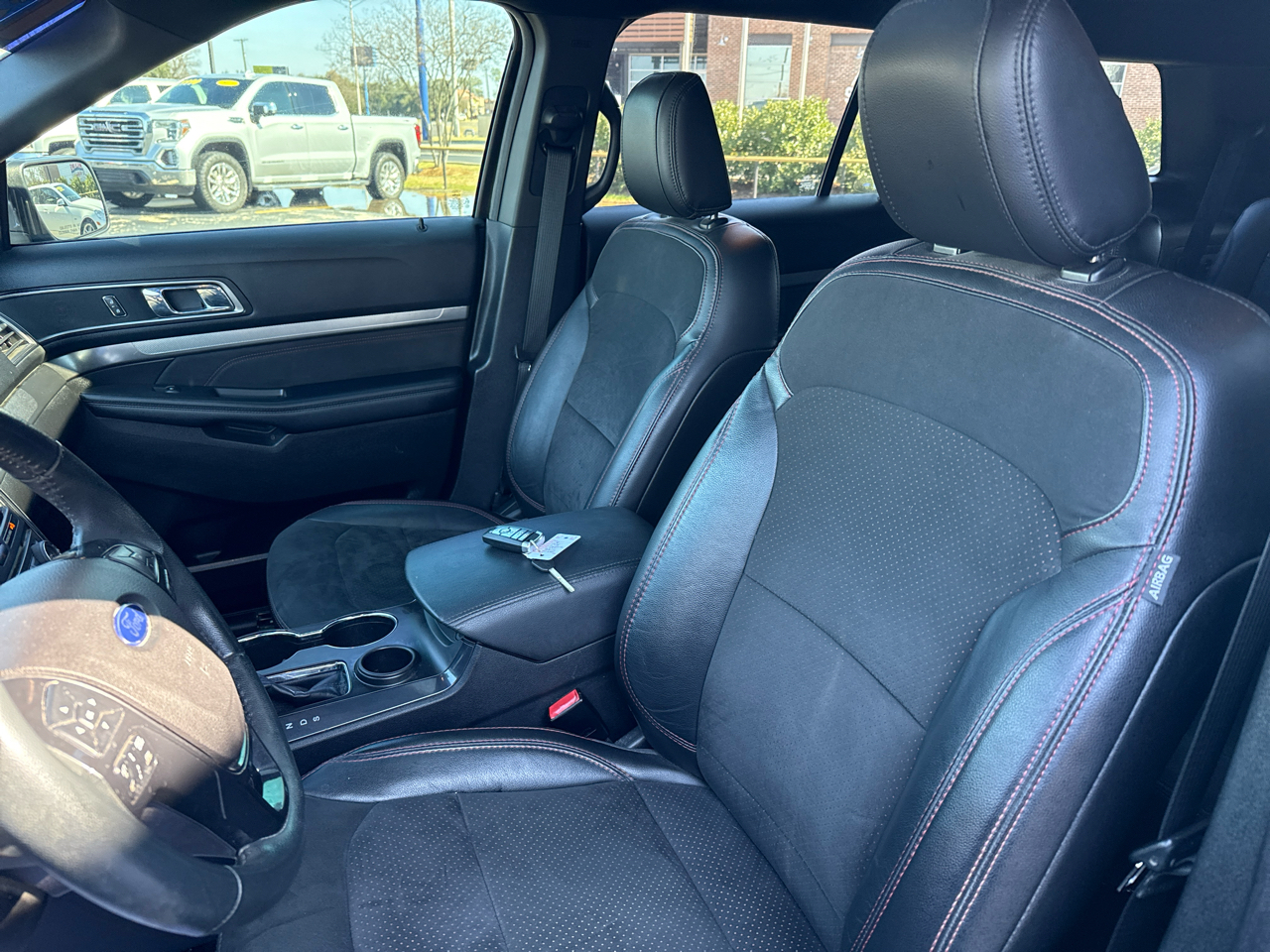 Ford Explorer FWD 4dr XLT 2018