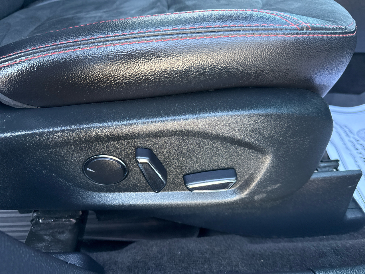 Ford Explorer FWD 4dr XLT 2018