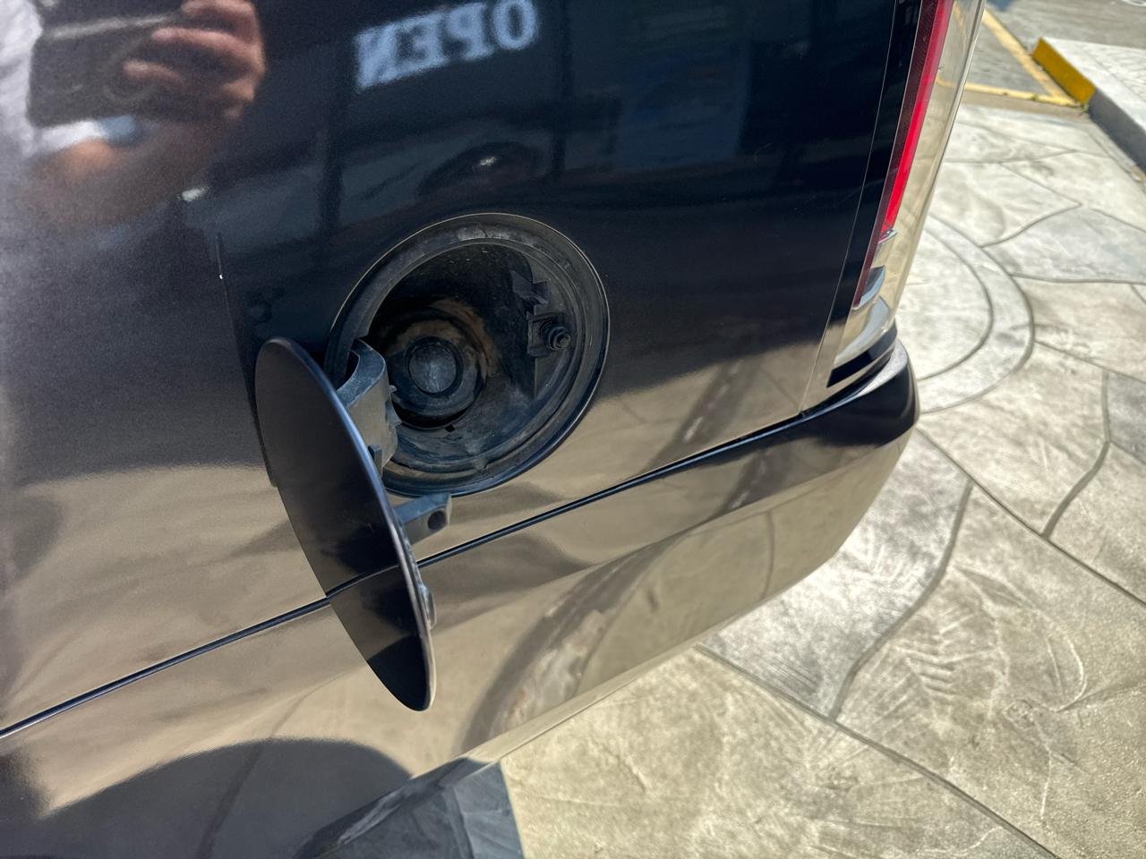 Cadillac Escalade ESV 2WD Premium 2015