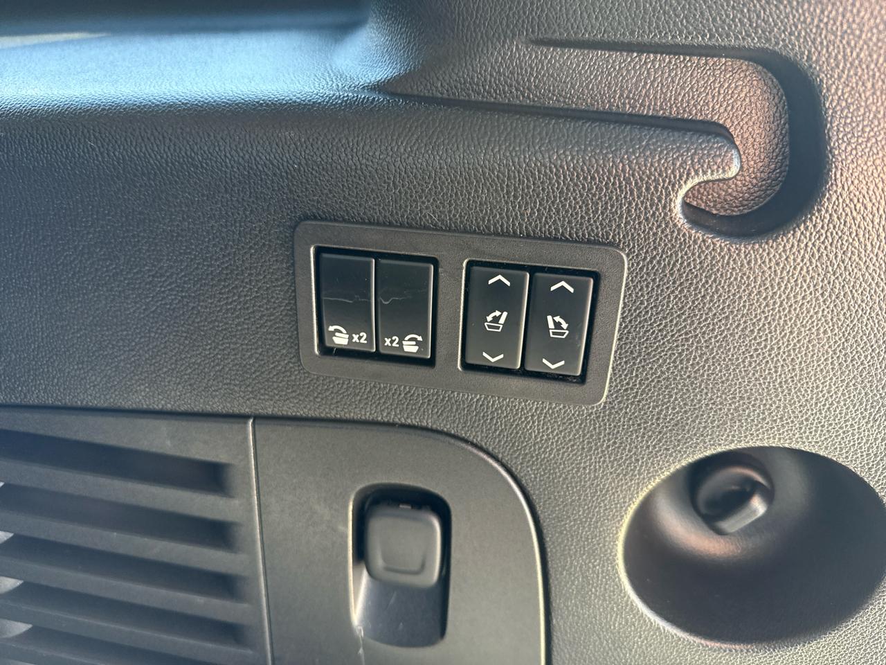 Cadillac Escalade ESV 2WD Premium 2015