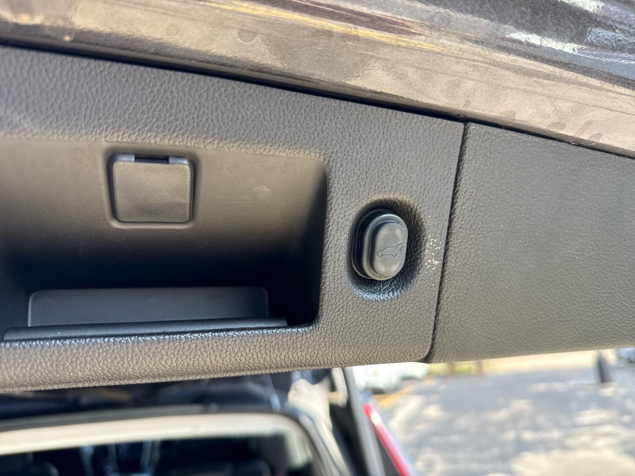 Cadillac Escalade ESV 2WD Premium 2015