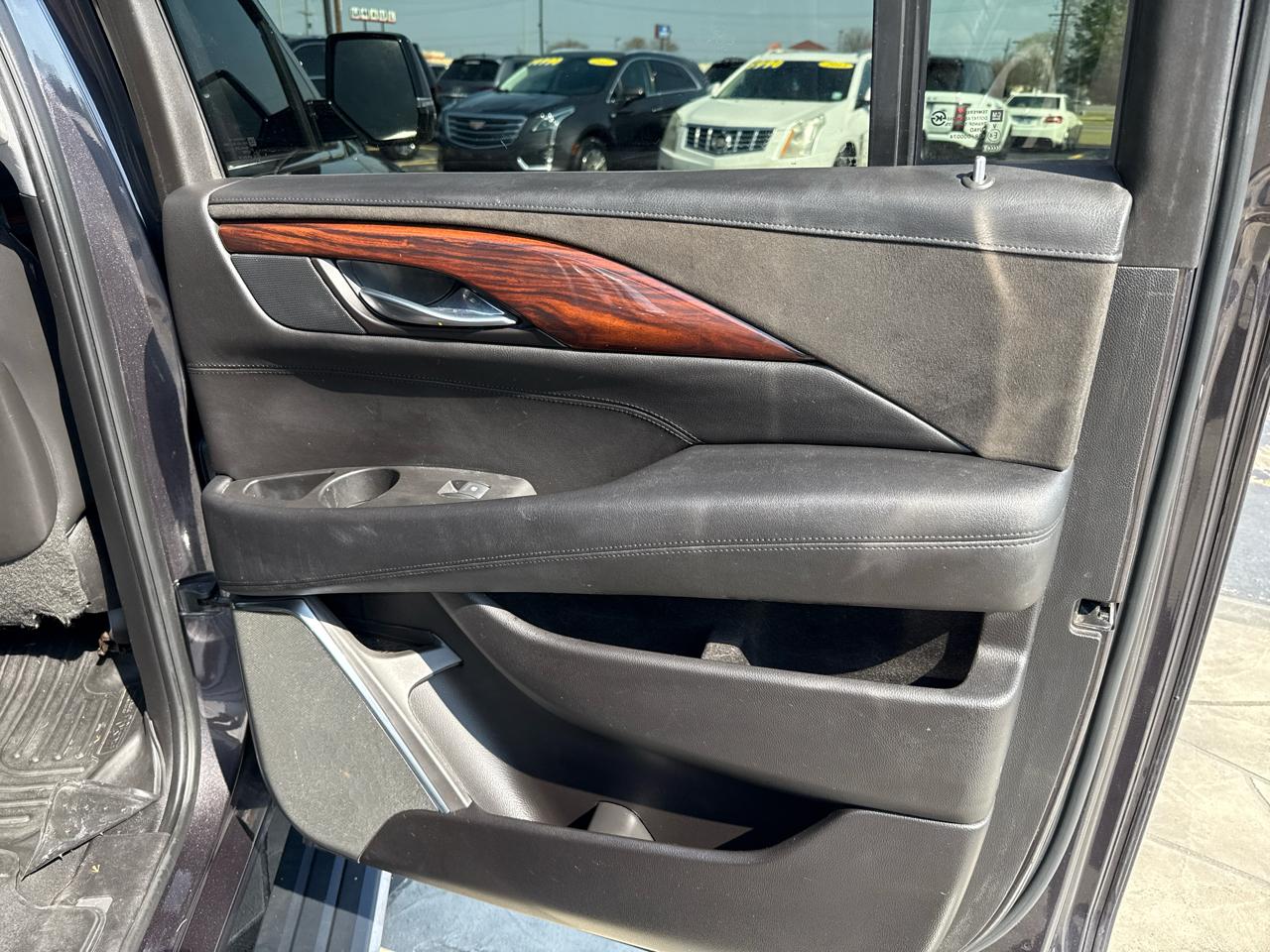 Cadillac Escalade ESV 2WD Premium 2015