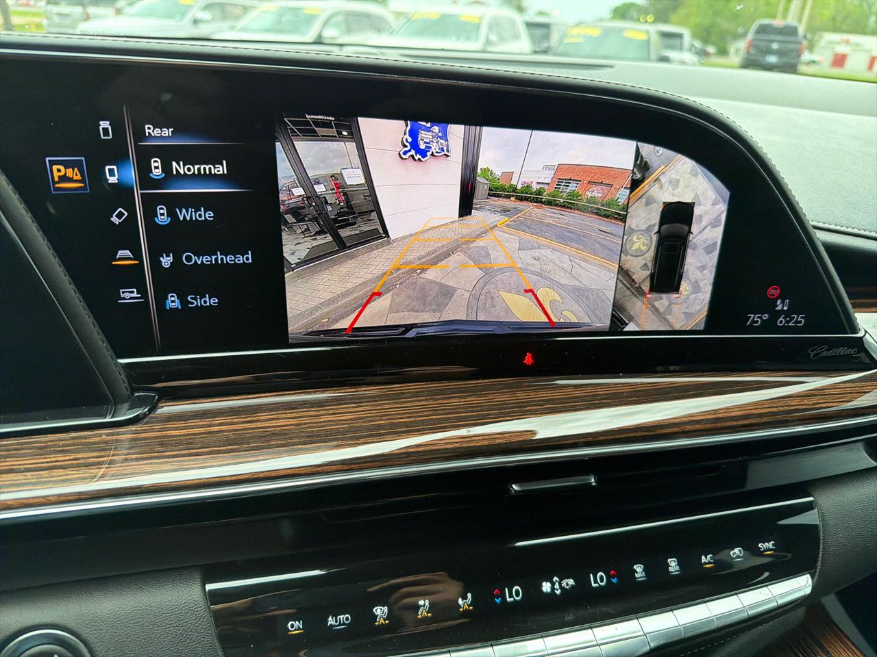 Cadillac Escalade Premium Luxury AWD 2021