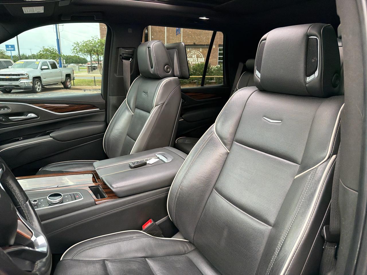 Cadillac Escalade Premium Luxury AWD 2021