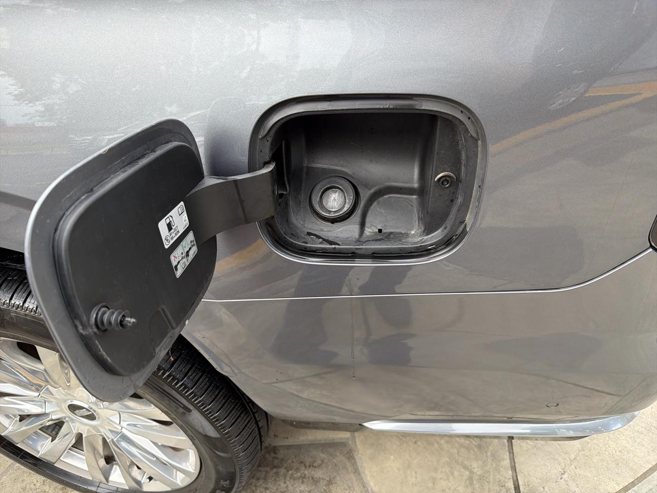 Cadillac Escalade Premium Luxury AWD 2021