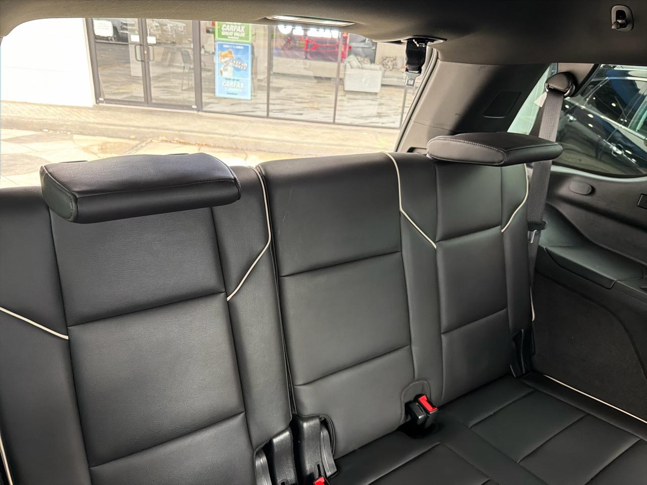 Cadillac Escalade Premium Luxury AWD 2021