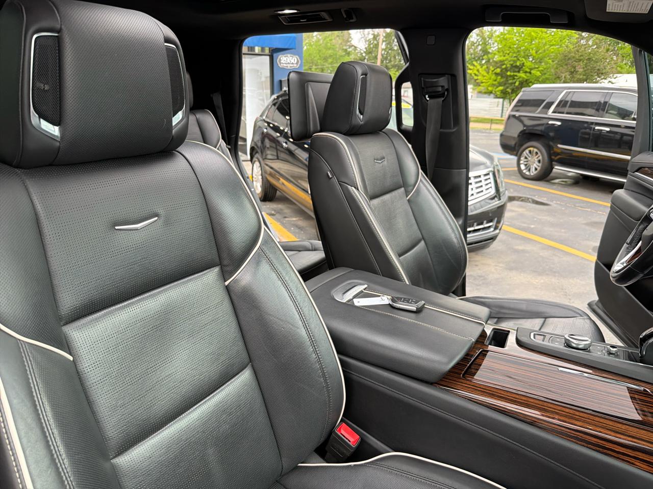 Cadillac Escalade Premium Luxury AWD 2021