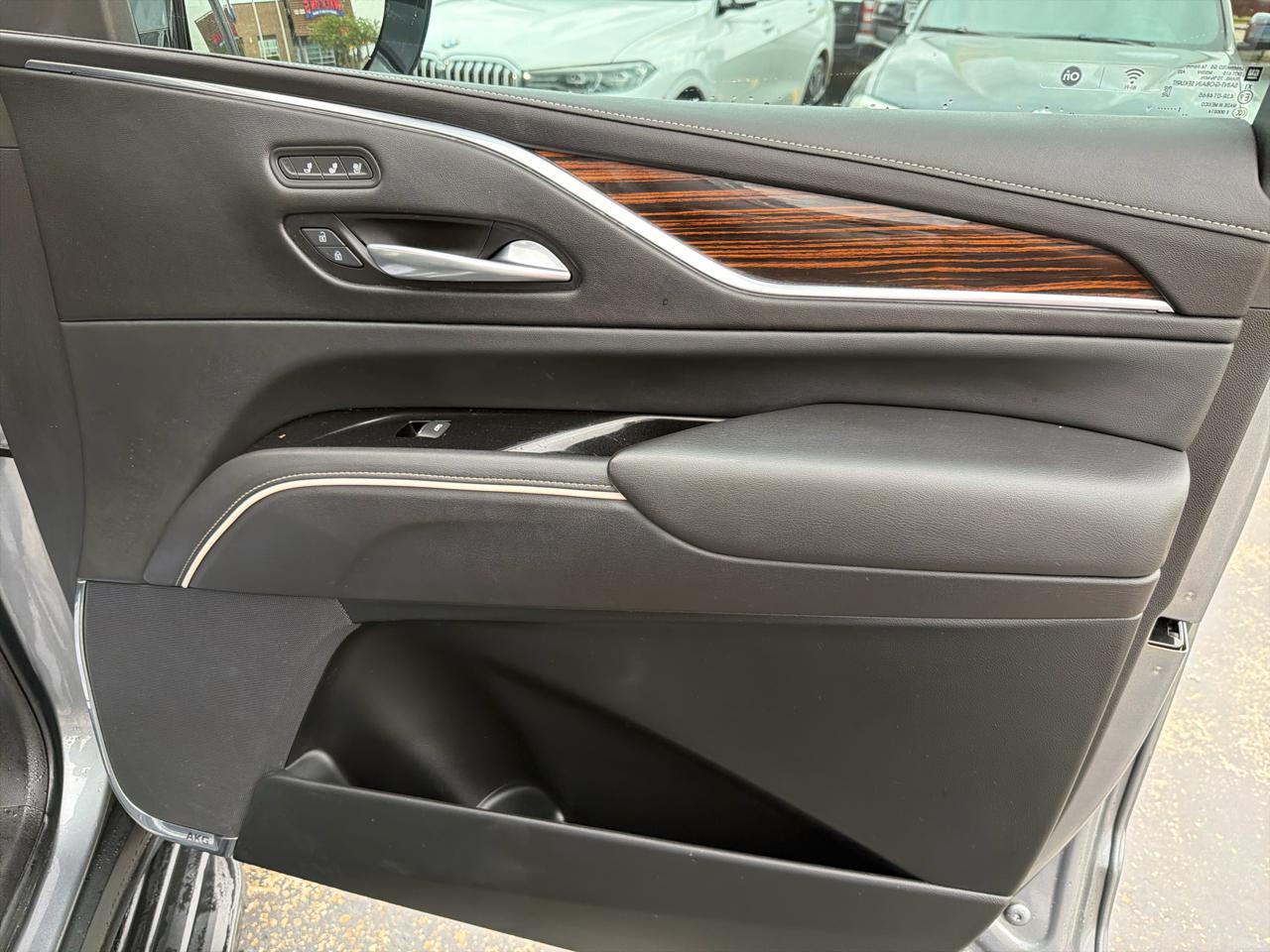 Cadillac Escalade Premium Luxury AWD 2021