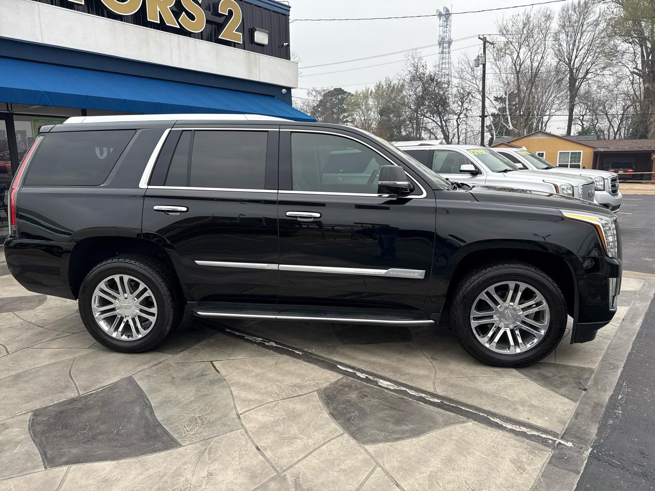 Cadillac Escalade Standard 2WD 2020