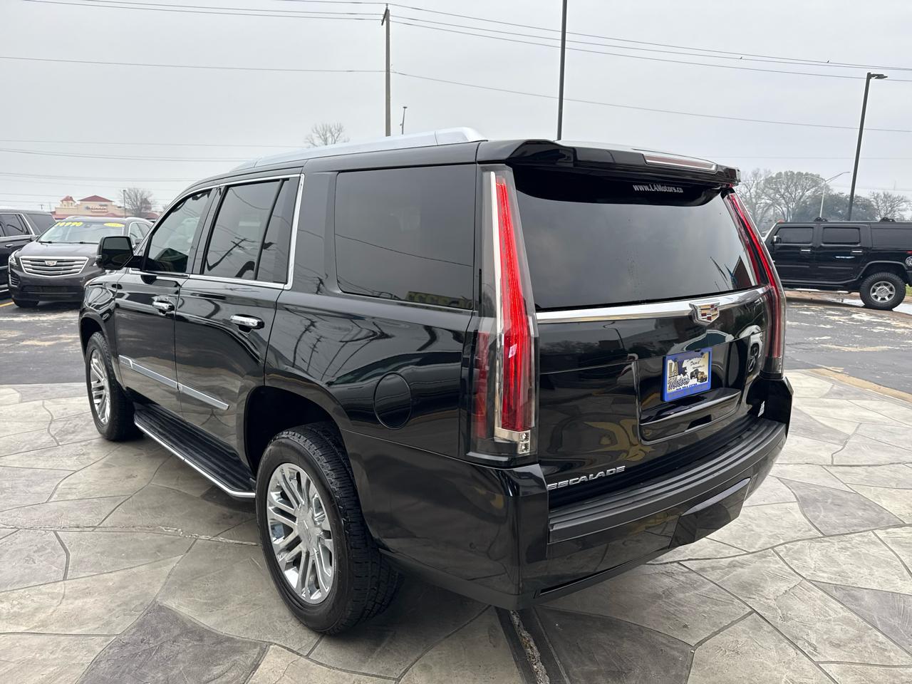 Cadillac Escalade Standard 2WD 2020