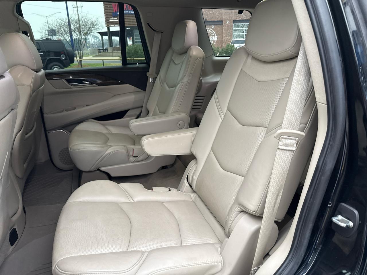 Cadillac Escalade Standard 2WD 2020