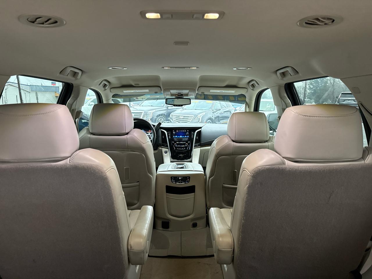 Cadillac Escalade Standard 2WD 2020