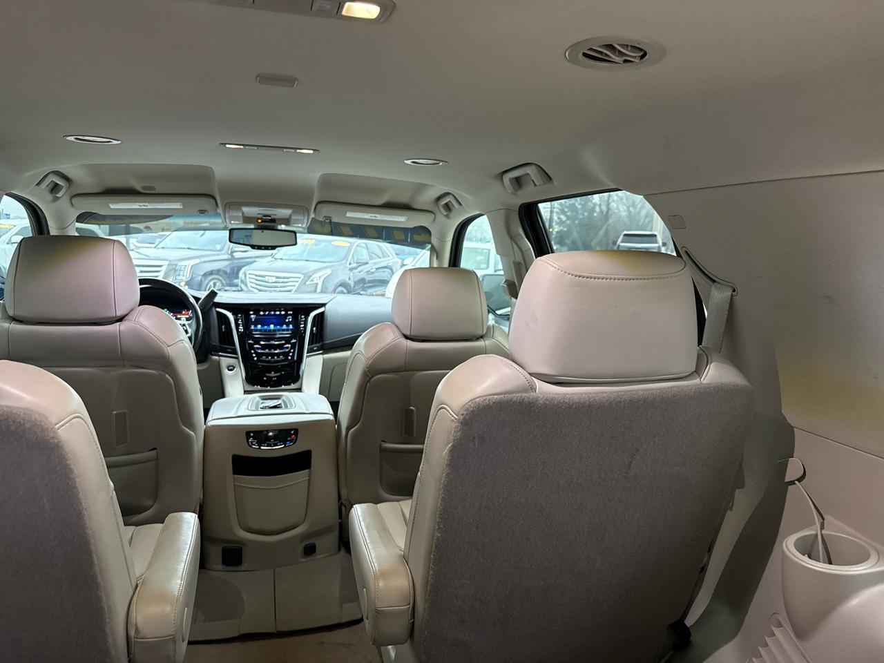 Cadillac Escalade Standard 2WD 2020