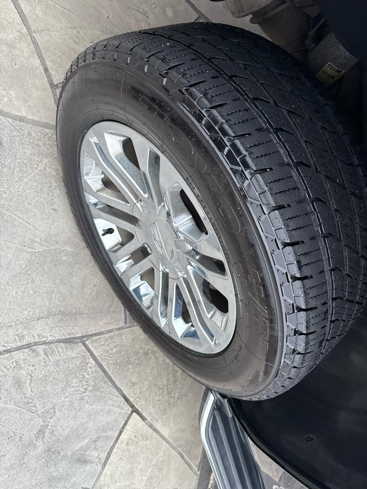 Cadillac Escalade Standard 2WD 2020