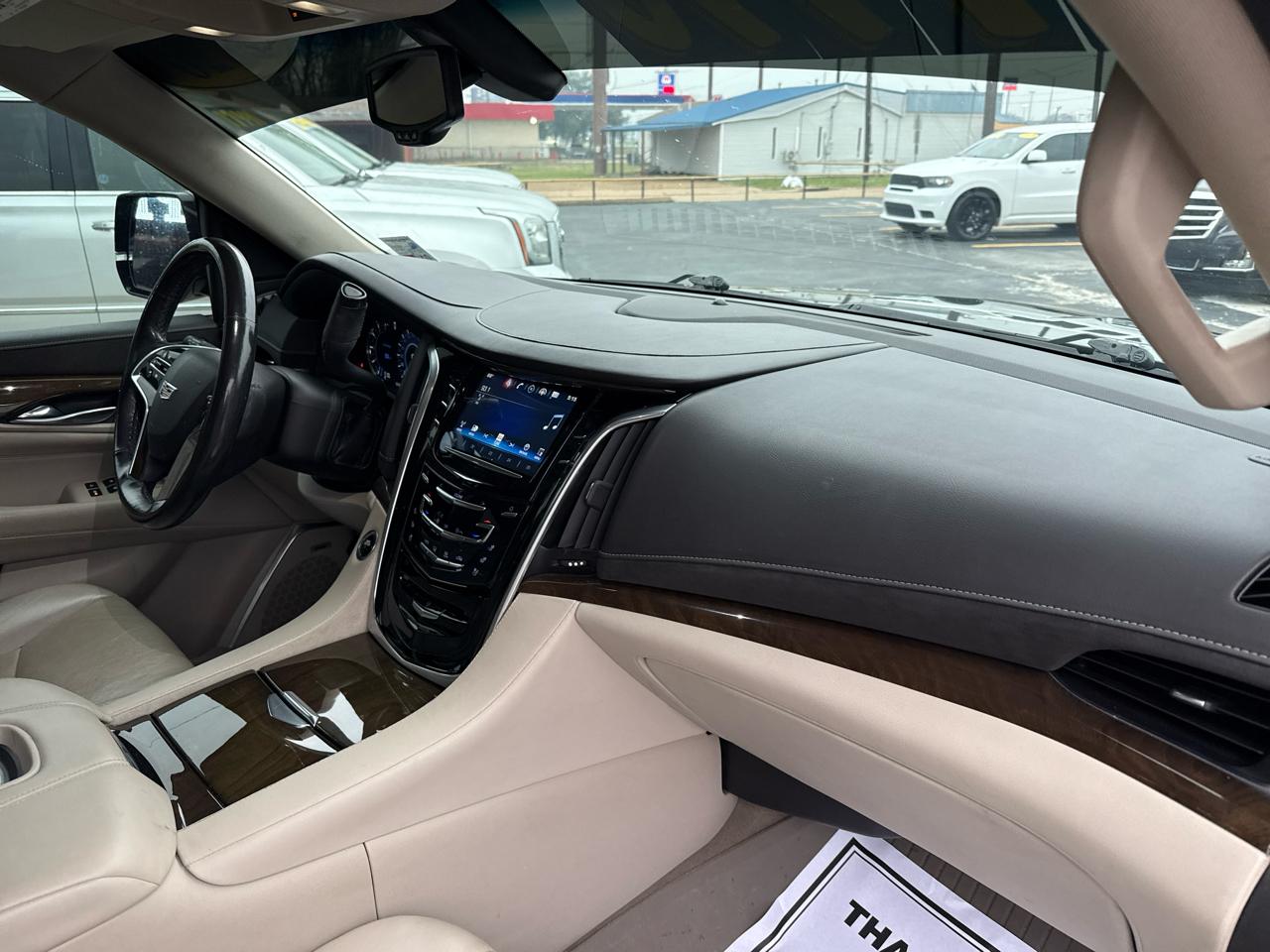 Cadillac Escalade Standard 2WD 2020