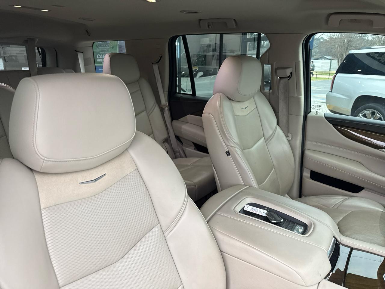 Cadillac Escalade Standard 2WD 2020