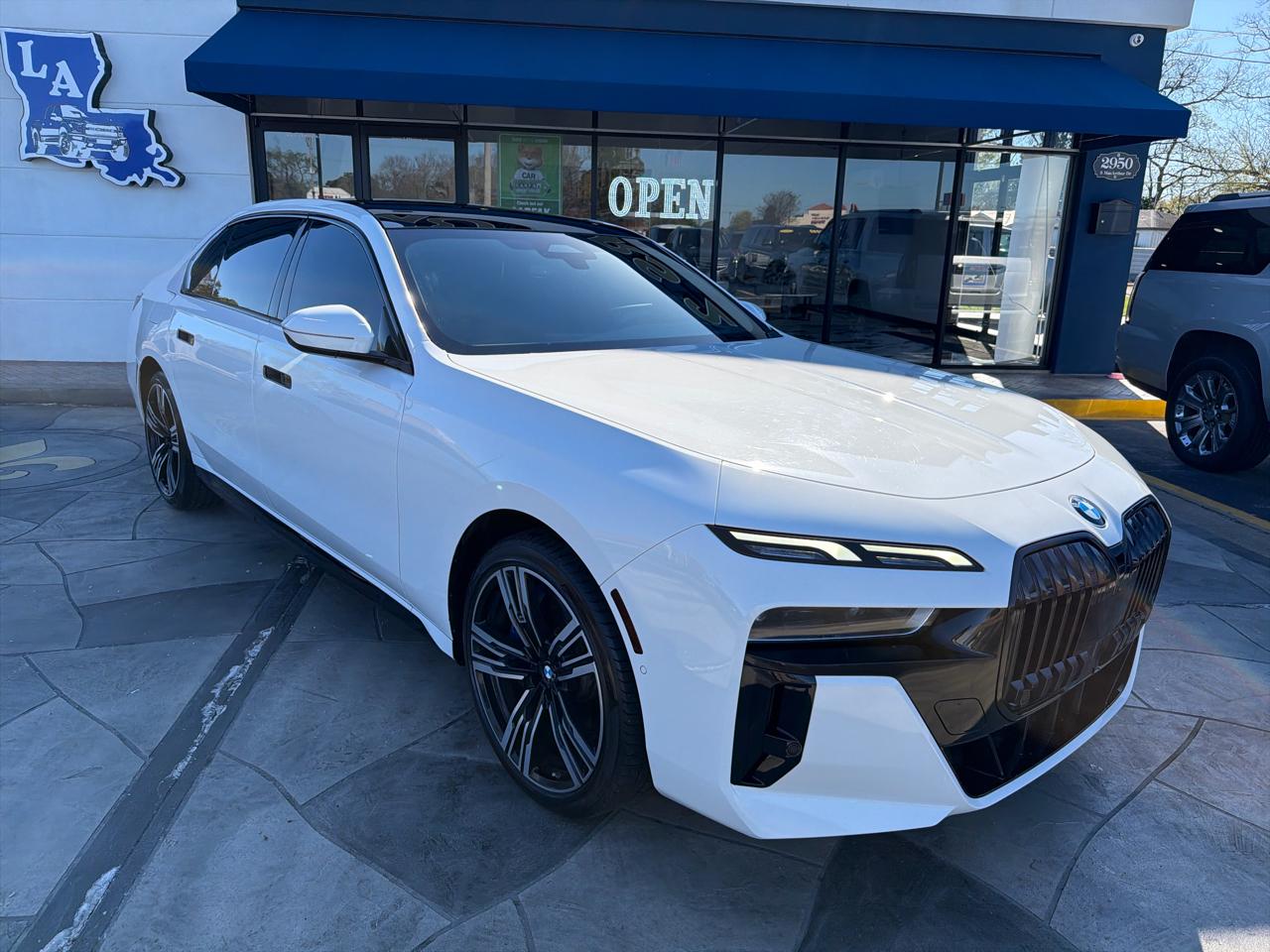 BMW 7-Series 740i 2023