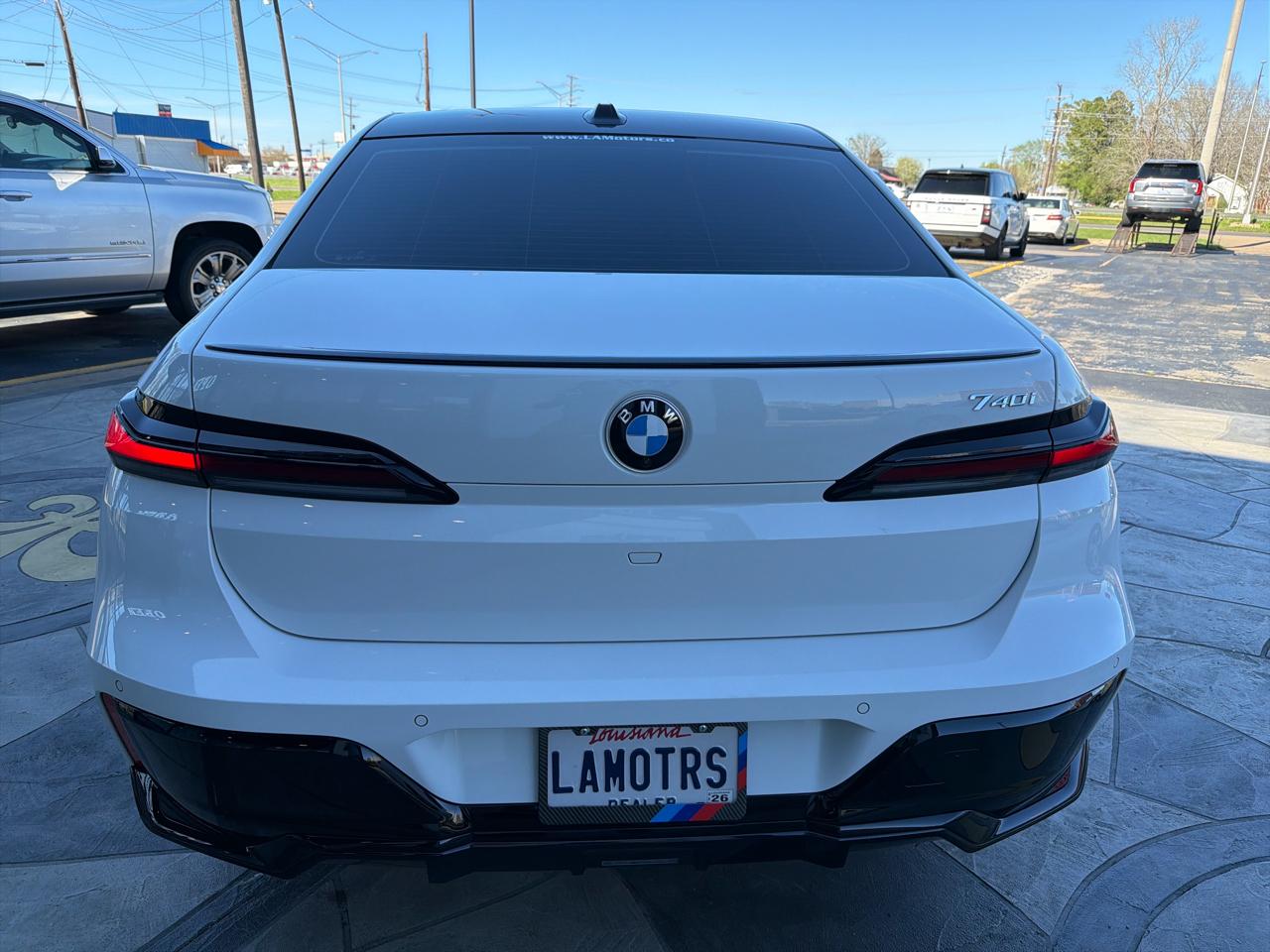 BMW 7-Series 740i 2023