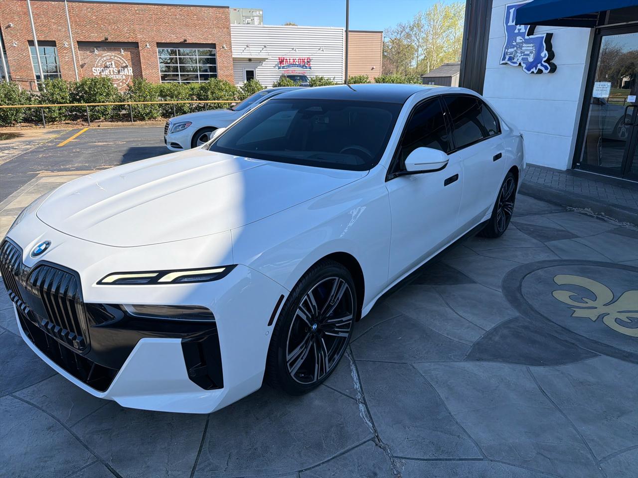 BMW 7-Series 740i 2023