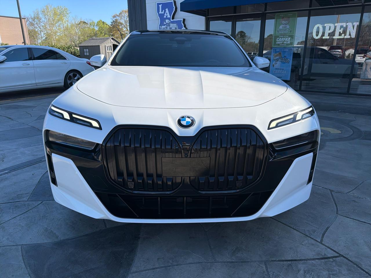 BMW 7-Series 740i 2023