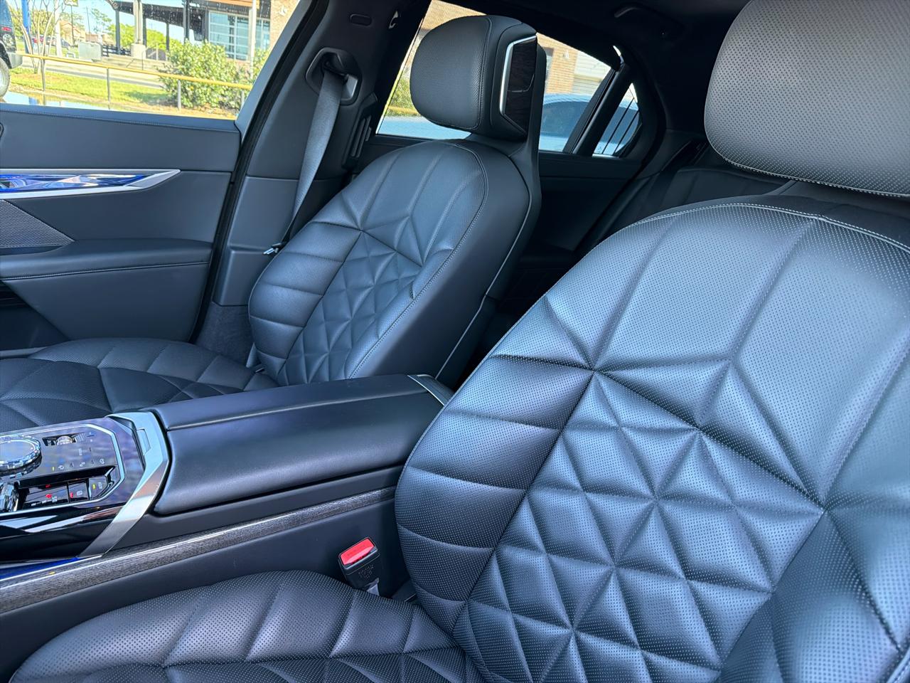 BMW 7-Series 740i 2023