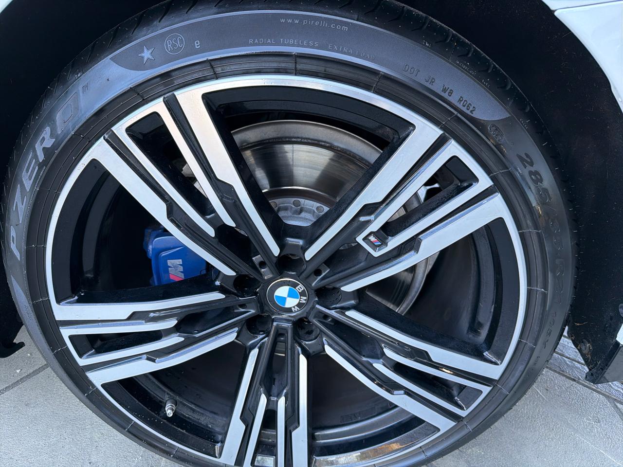 BMW 7-Series 740i 2023