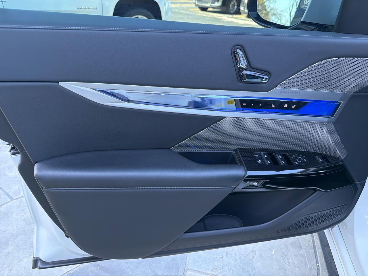 BMW 7-Series 740i 2023