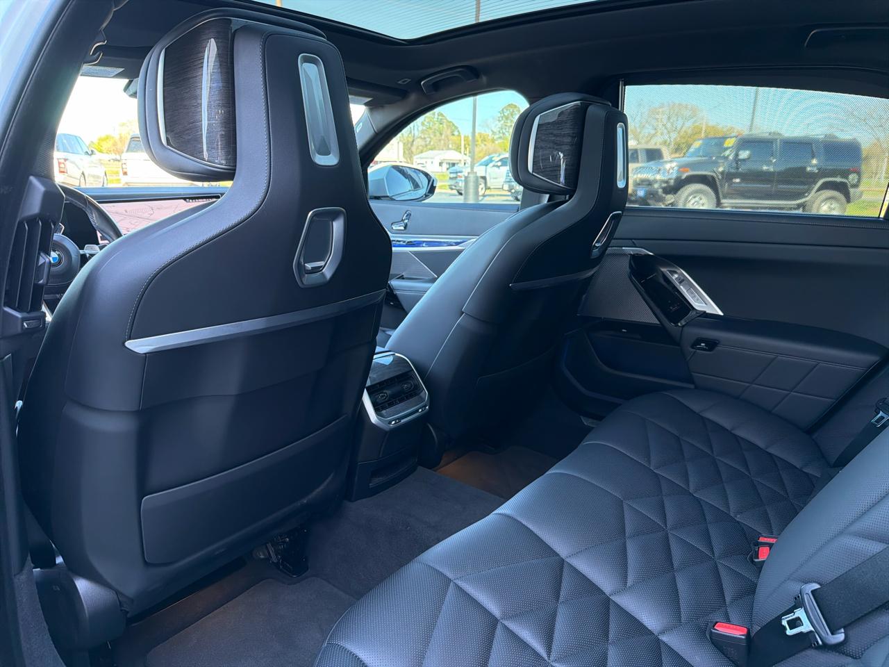 BMW 7-Series 740i 2023