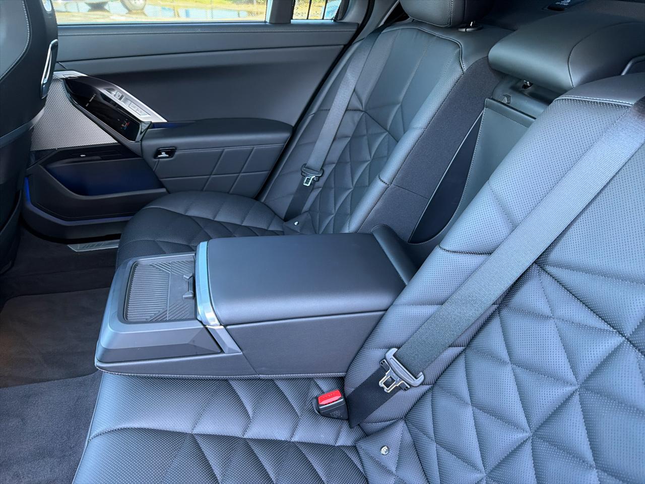 BMW 7-Series 740i 2023