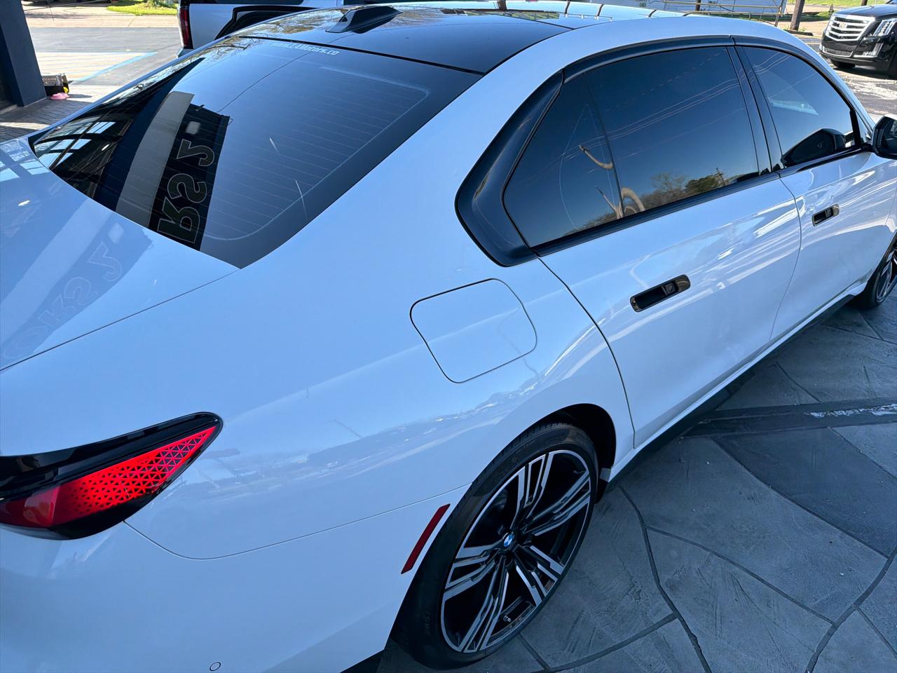 BMW 7-Series 740i 2023