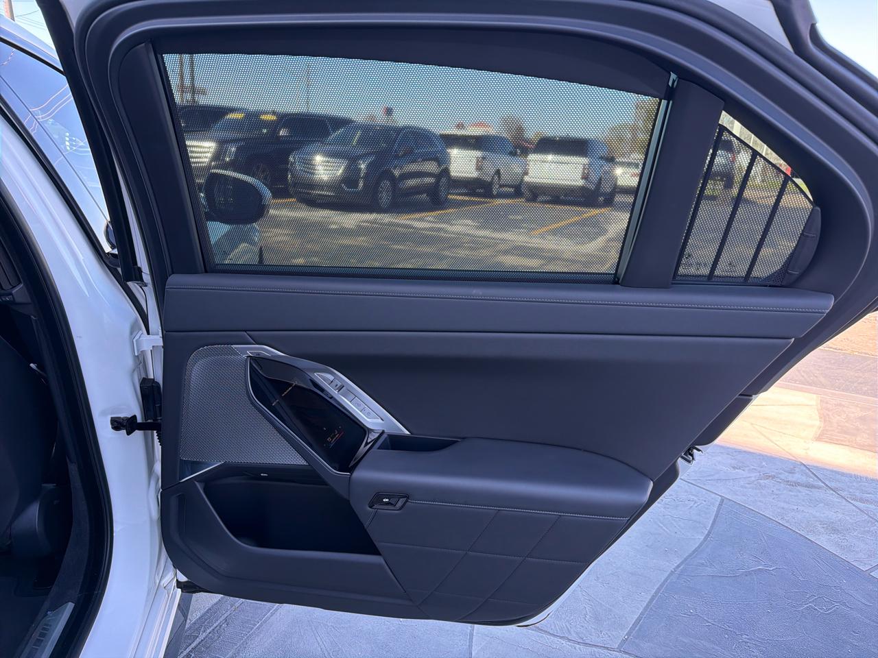 BMW 7-Series 740i 2023