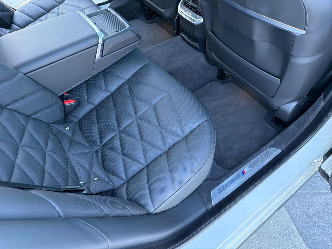 BMW 7-Series 740i 2023