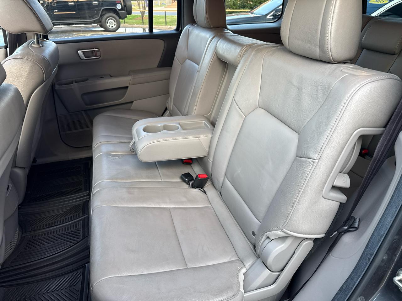 Honda Pilot EX-L 2WD 5-Spd AT with Navigation 2012