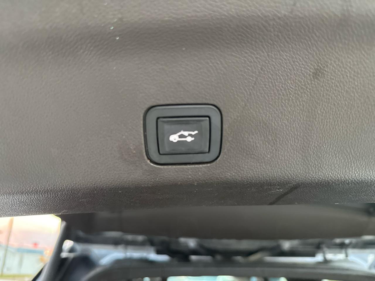 GMC Yukon XL SLT 2WD 2021