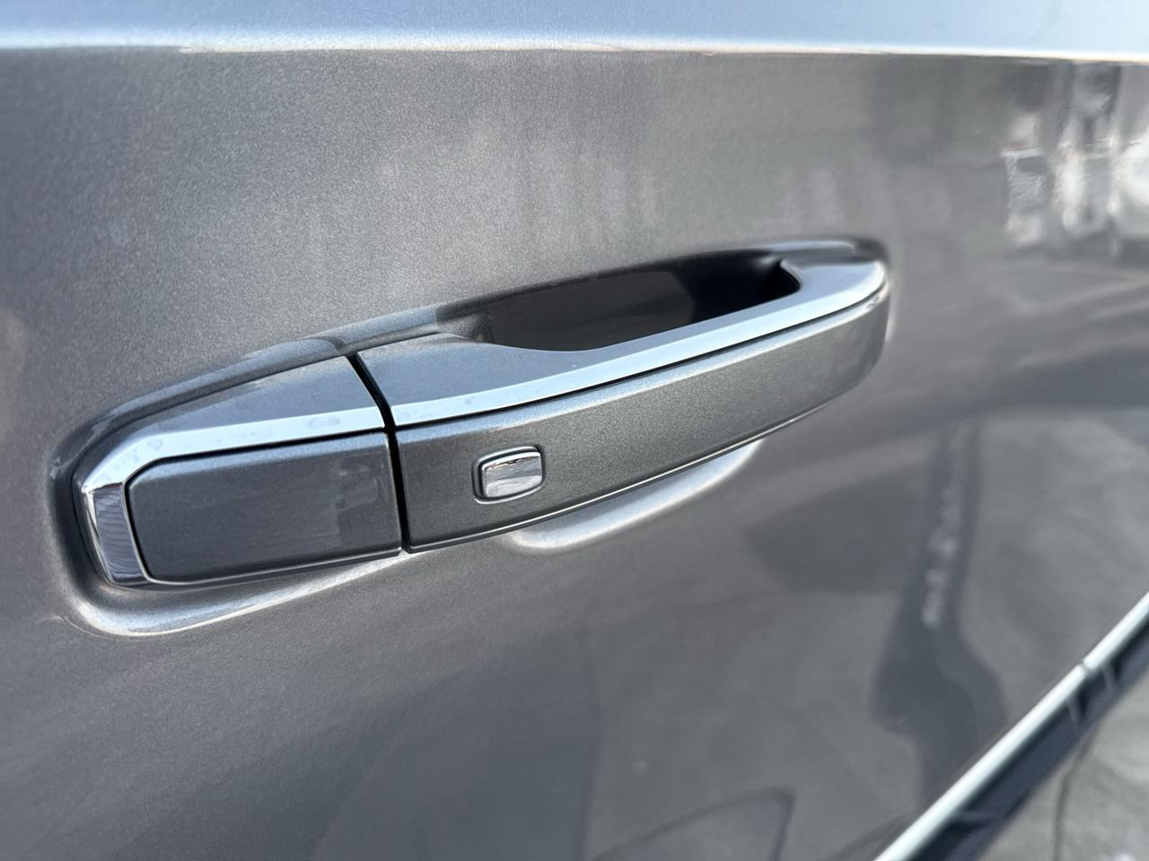 GMC Yukon XL SLT 2WD 2021