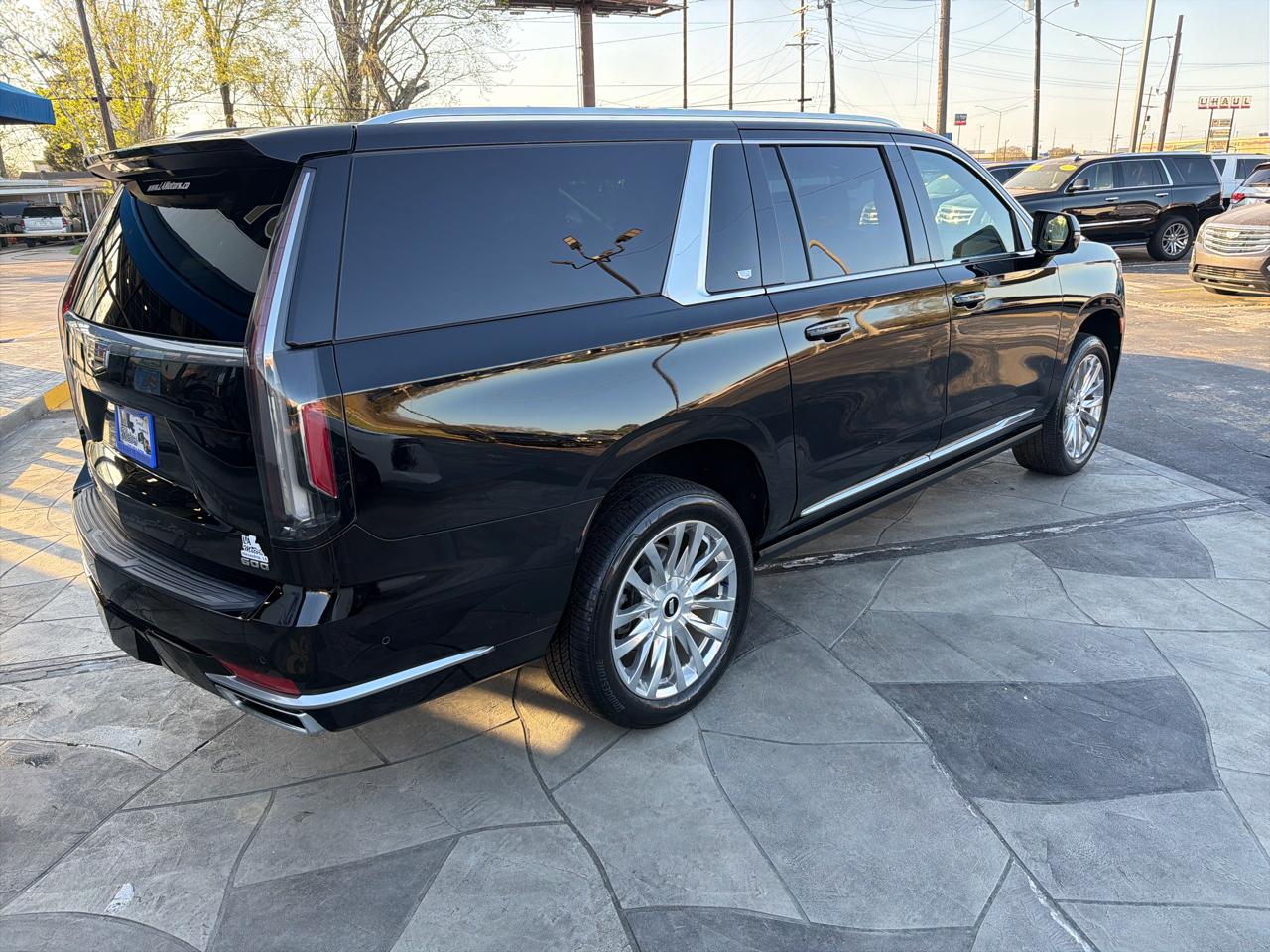 Cadillac Escalade ESV Premium Luxury 4WD 2021